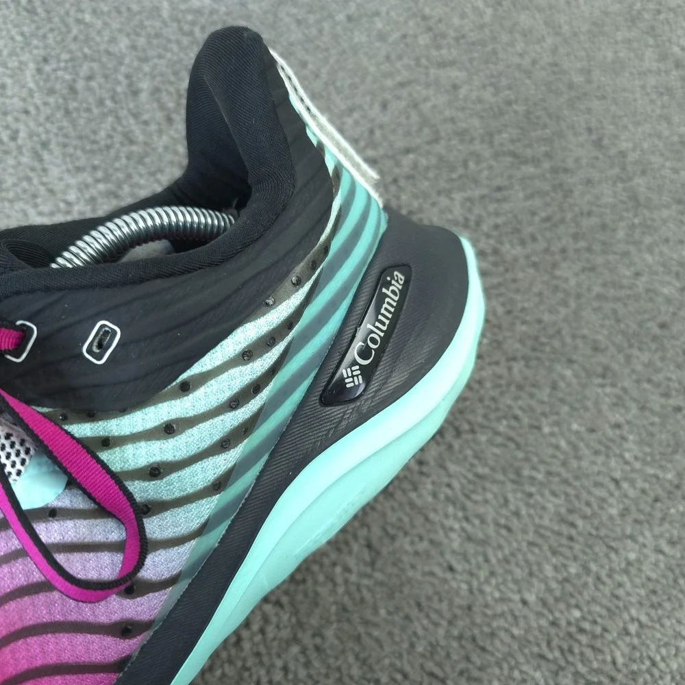 Columbia Escape Ascent Trail Running Shoes Womens 9.5 Pink Low Top 1928061-627